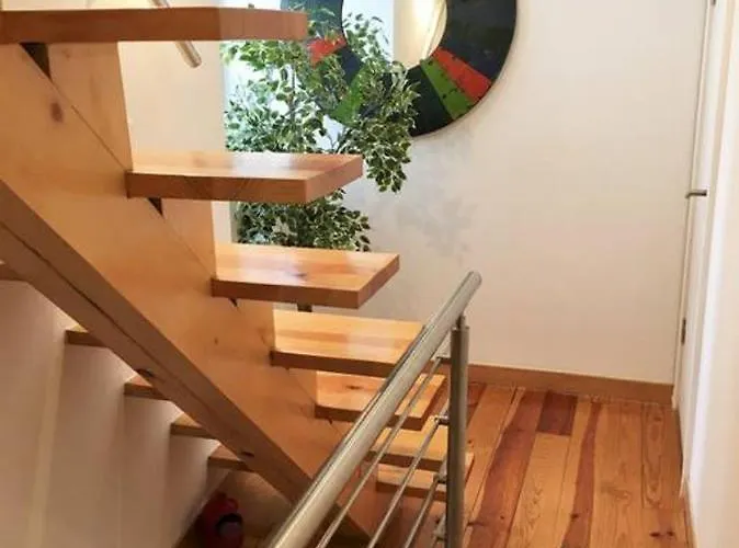 The Famous Blue House بيت للعطل *