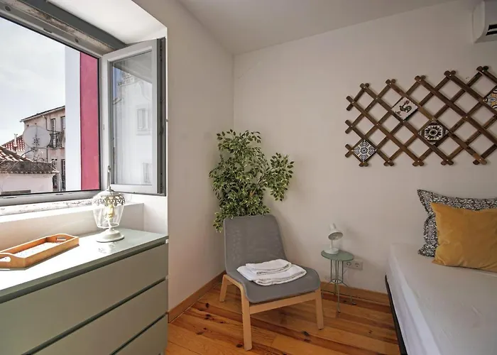 The Famous Blue House * Lisboa